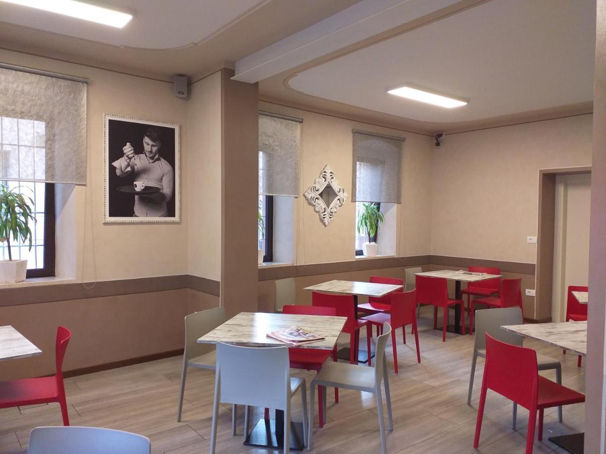 Locanda La Torre Calvisano Bagian luar foto